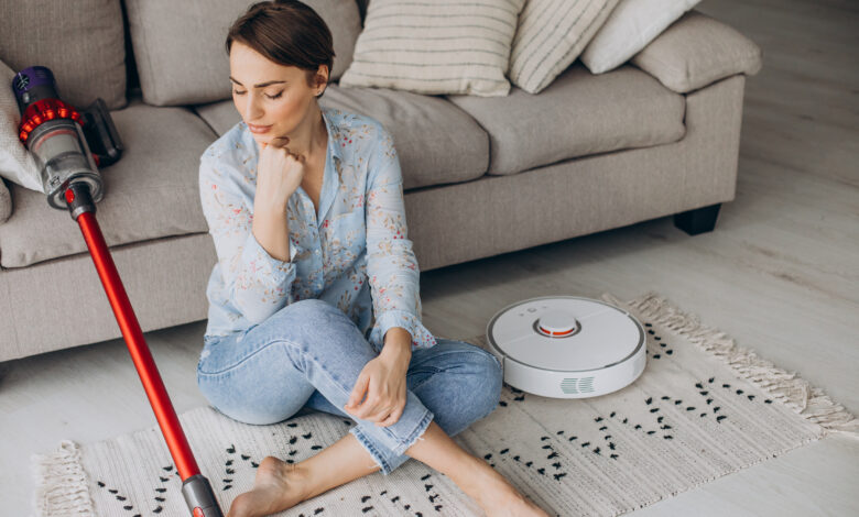 Wie pflegen Sie die Bürsten und Sensoren eines Saugroboters?